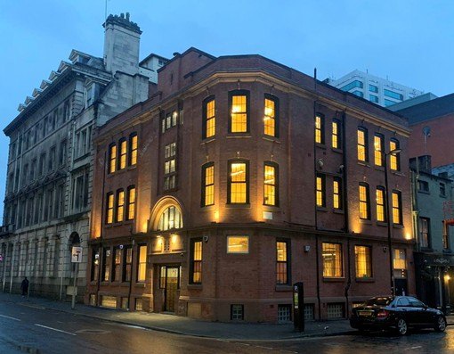 La escuela, en un edificio histórico restaurado