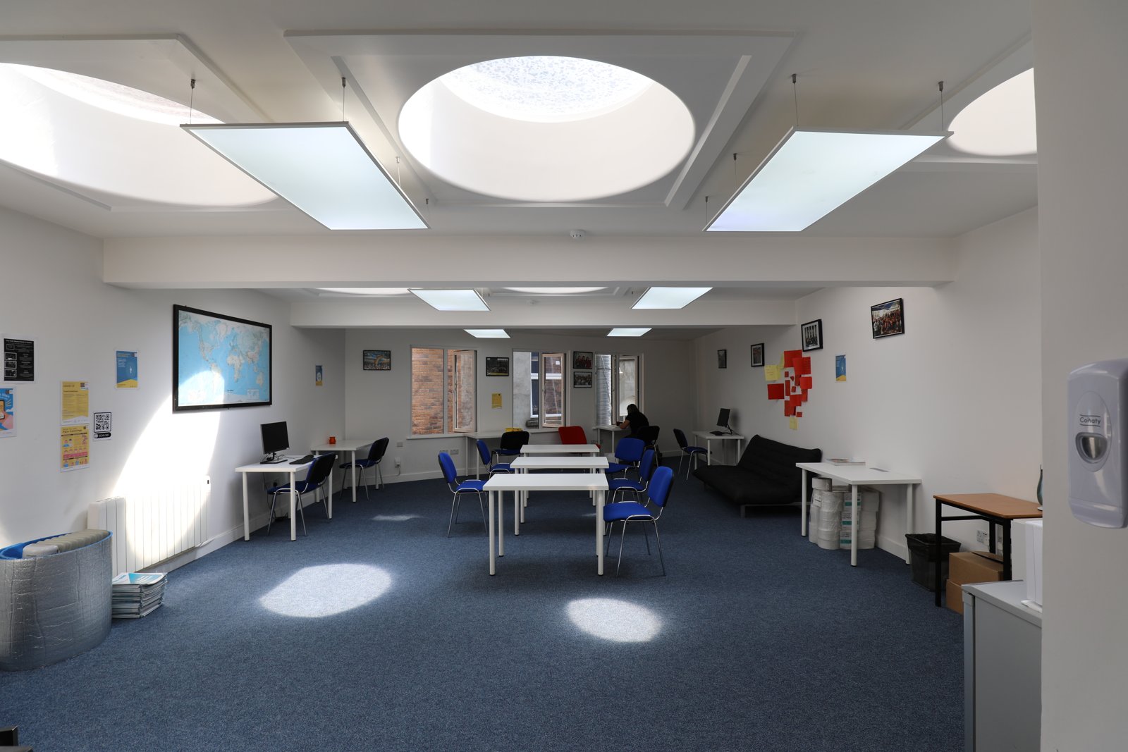Sala de estudiantes para relajarse entre clases