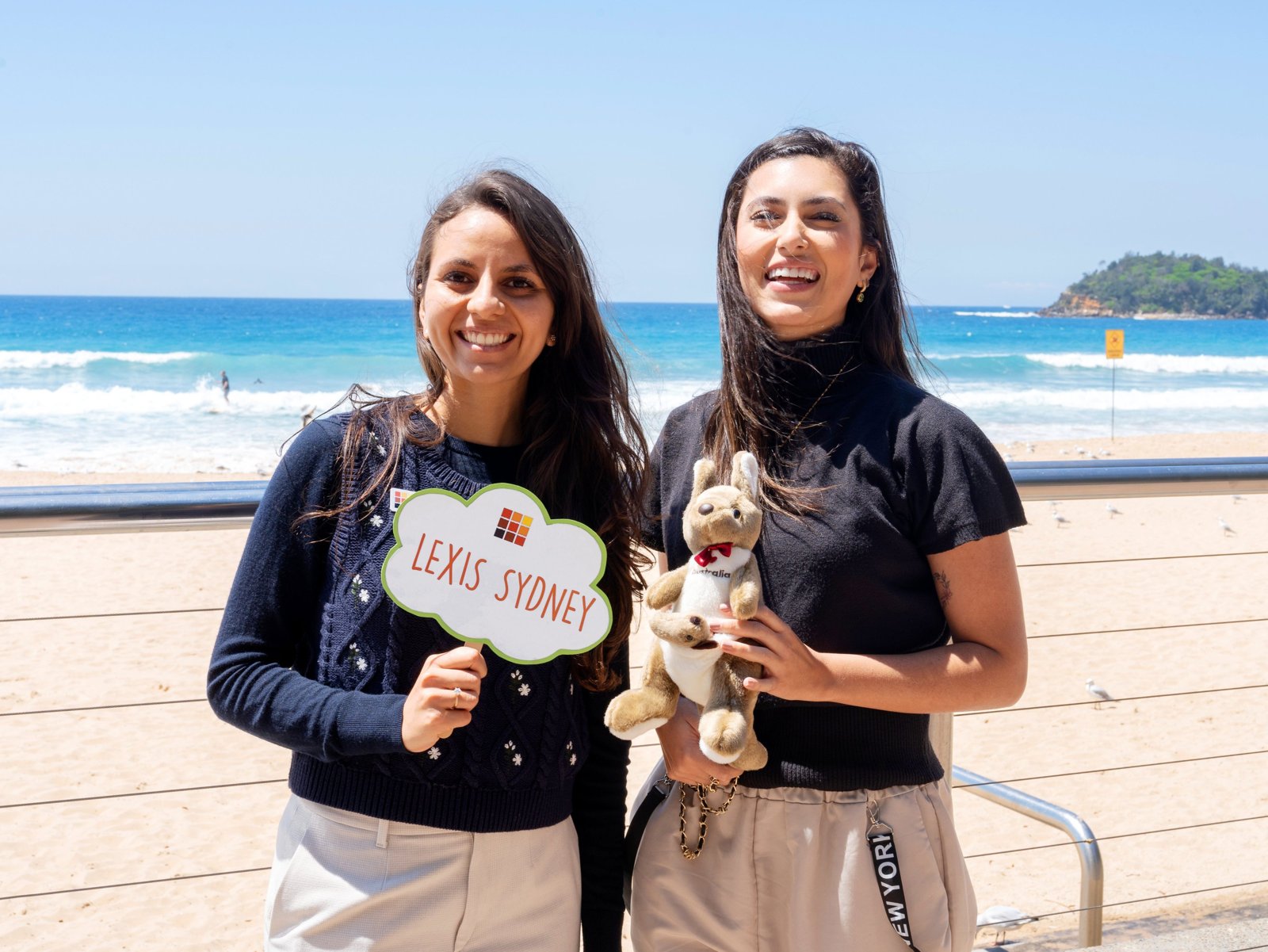 Estudiantes de Lexis Sydney en Manly